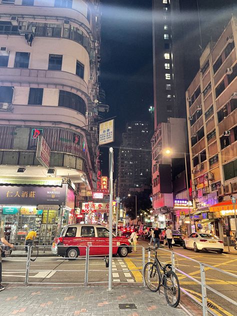 Exploring Hongkong Mongkok Hong Kong, Hong Kong Night Aesthetic, Hong Kong Bucket List, Hong Kong Aesthetic, Hong Kong Luxury, Hong Kong Night, Hong Kong Beaches, Hong Kong Skyline, Hong Kong Street