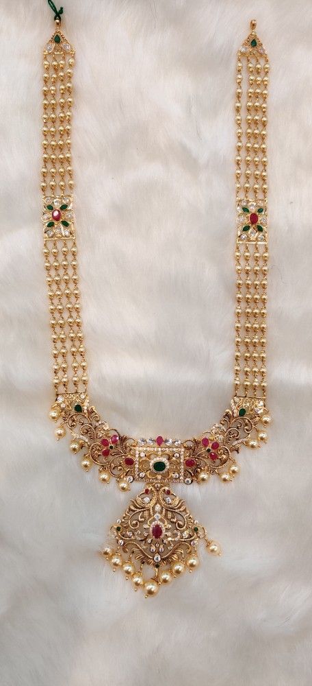 Pearl Long Haram Gold, Muthyala Haram Designs Gold, Muthyala Haram Designs, Peals Necklace, Long Necklace Gold Indian, Pearl Bridal Jewelry Sets, Haram Designs, Stone Jewellery Designs, Indian Wedding Jewelry Sets