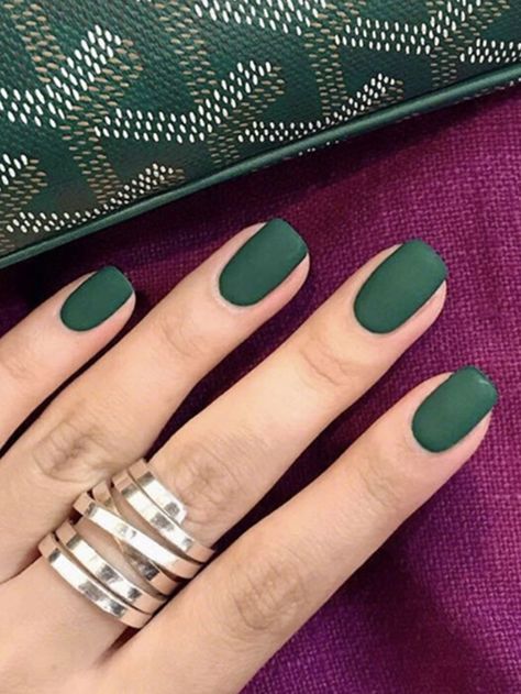 Matte Green Nails, Dark Green Nails, Solid Color Nails, Nails Fashion, Fake Nail, Stick On Nails, Styles Inspiration, Matte Nails, Artificial Nails