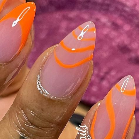 Short Almond Shaped Nails, Fly Nails, Oval Acrylic Nails, Oval Shaped Nails, Nail Magic, Gel Toe Nails, Makeup Nails Designs, Vacation Hairstyles, Art Deco Nails