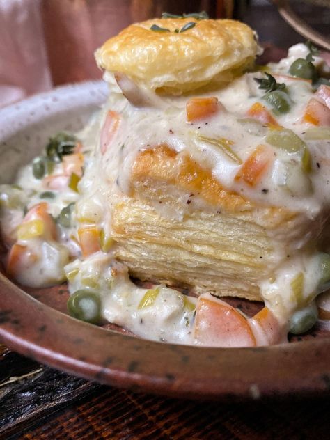 Chicken Vol Au Vent Recipe, Chicken Vol Au Vent, Fruit Dinner, Confort Food, Diner Recipes, Winter Comfort Food, Healthy Foodie, Yummy Eats, Poultry Recipes