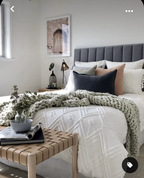 Gray Headboard Master Bed, Light Grey Bedding With Accent Pillows, Grey Bed Inspo Ideas, Bed Inspo Grey Headboard, Grey Bed Frames Room Ideas, Dark Gray Bed Frame Room Ideas, Dark Grey Bed Decor Ideas, Gray Bed Frame Decor Ideas, Bedding Ideas Dark Grey Headboard