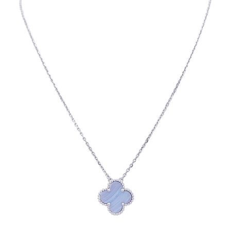 Van Cleef Silver Necklace, Van Cleef Chalcedony, Blue Van Cleef, White Gold Van Cleef, Van Cleef Jewelry, Van Cleef Necklace, Gold Vans, Van Cleef And Arpels Jewelry, Van Cleef & Arpels