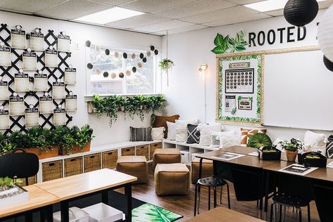 High School Classroom Design Interior, Classrooms With Plants, Plant Boho Classroom, Nature Aesthetic Classroom, Simply Boho Classroom Decor, Boho Nature Classroom Theme, Botanical Classroom Decor, Grow Together Classroom Theme, Plants Classroom Theme