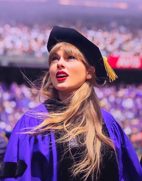 #taylorswift #taylorswiftedit Taylor Swift Fotos, The Bigbang Theory, Swift Photo, Taylor Swift Wallpaper, Long Live Taylor Swift, Swift 3, Live Taylor, Taylor Swift Pictures, Taylor Alison Swift