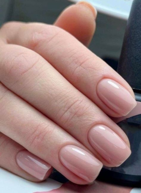 Gel Nails Pale Skin, Short Nails Pale Skin, Nail Colors For Pale Skin, Pale Nails, Natural Gel Nails, Hello Nails, Romantic Nails, Short Gel Nails, Subtle Nails