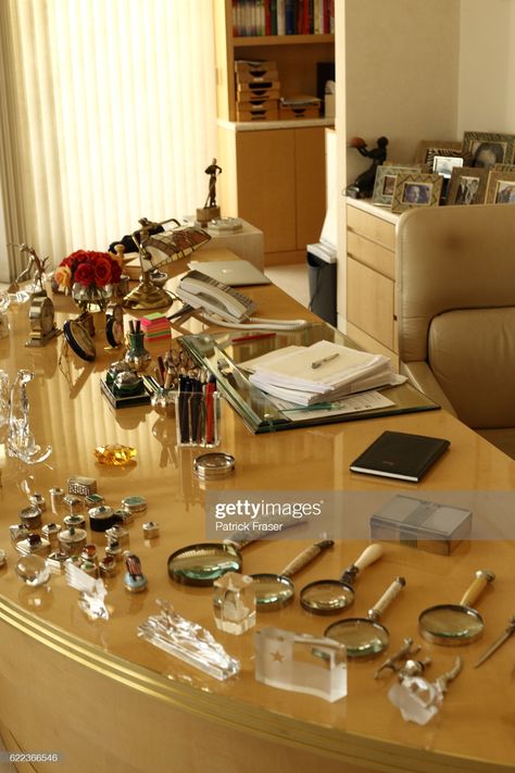 News Photo : Home of Jackie Collins. Author Inspiration, Jackie Collins, Her. Book, Still Image, Getty Images, Saint Laurent, Give It To Me, High Resolution, At Home