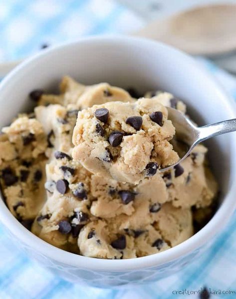 Edible Cookie Dough - no eggs - Creations by Kara Cookie Dough No Eggs, Eggless Cookie Dough Recipe, Simple Cookie Dough Recipe, Chocolate Truffle Cookies, Edible Chocolate Chip Cookie Dough, Chocolate Chip Cookie Dough Ice Cream, Easy Cookie Dough, Eggless Cookie, Eggless Cookie Dough