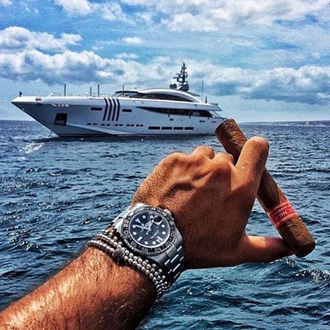 Living the Dream (25 Photos) – Suburban Men Mens Luxury Lifestyle, Don Pedro, Wealthy Lifestyle, Breaking Free, Yacht Life, Rich Lifestyle, Boats Luxury, Super Yachts, Rich Life