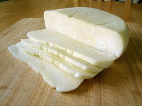 Farmers Cheese Recipes, Farmer Cheese, Nettle Tea, Cheese Recipes Homemade, Raw Cheese, Cheese Making Recipes, Farm Cheese, Goat Milk Recipes, Making Cheese