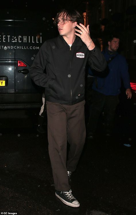 Brooklyn Beckham Outfits, Outfit 90s Men, Work Wear Outfits Men, Brooklyn Beckham Style, Work Outfit Men, Dickies Outfits Men, Dickies Outfit, Mode Hipster, Brooklyn Beckham