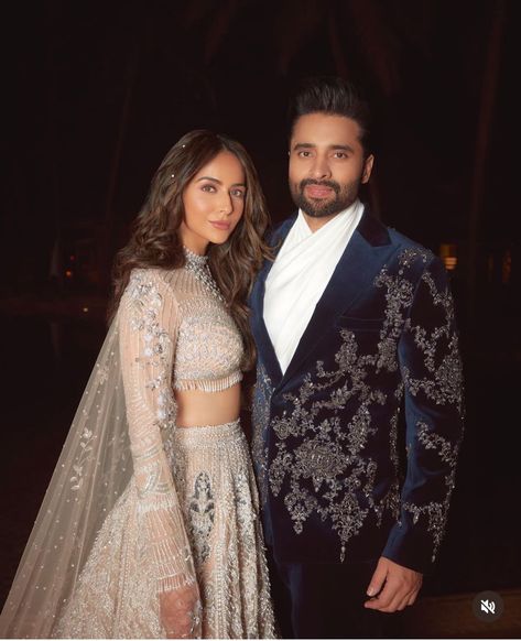 Bollywood Engagement Outfits, Sangeet Outfit Bride And Groom, Reception Look For Bride And Groom, Reception Outfits For Bride And Groom, Sangeet Couple Outfits, Sangeet Groom Outfit, Bollywood Wedding Outfit, Sangeet Bride Outfit, Sangeet Outfit For Bride