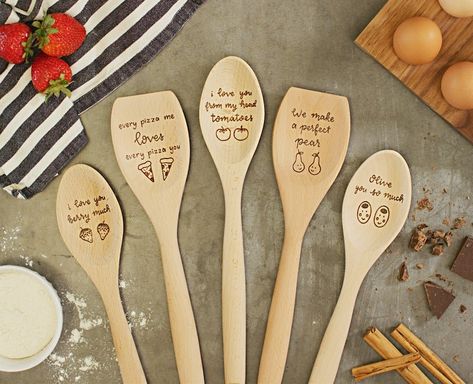 Kitchen Bridal Shower, Perfect Bridal Shower Gift, Funny Food Puns, Funny Valentines Gifts, Spoon Gifts, Wedding Gift Set, Engagement Gifts For Couples, Food Puns, Wedding Engagement Gifts