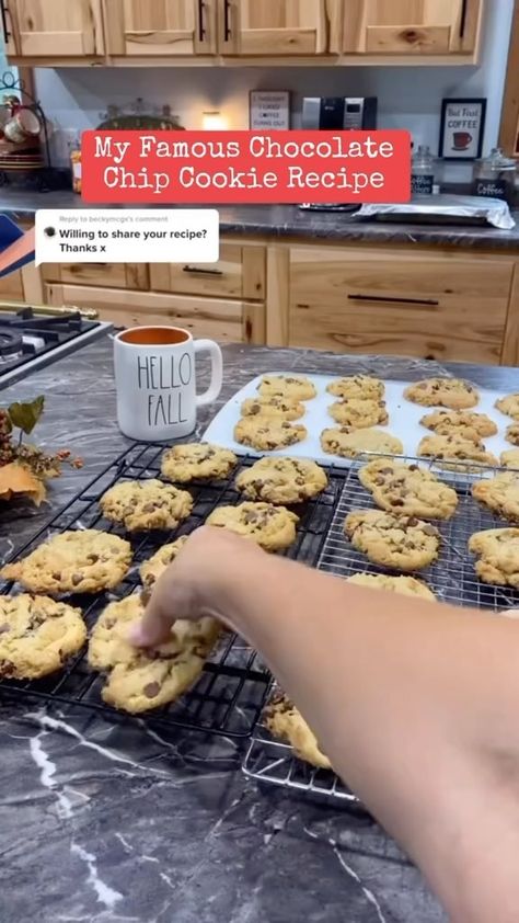 MY CHOCOLATE EXPLOSION CHIP COOKIES RECIPE #cookiequeen #cookiesofinstagram #cookieart #bakingrecipes #bakingvideo #bakinglove… | Instagram Secret Chocolate Chip Cookie Recipe, Just The Bells 10, Coffee Cookies Recipe, Chocolate Chip Pudding Cookies, Famous Chocolate, Baking Videos, Instant Pudding Mix, Coffee Cookies, Cookie Mix