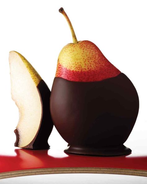 Chocolate-Dipped Pears Chocolate Brioche, Vegan Chocolate Pudding, Produce Recipes, Blueberry Crisp, Berry Sorbet, Pear Tart, Martha Stewart Recipes, Sliced Pears, Vegan Thanksgiving Recipes