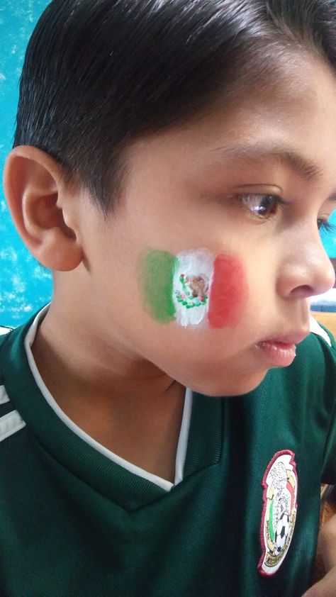 Mexico Face Paint Soccer, Mexican Face Paint Simple, Mexico Flag Makeup Look, Hispanic Heritage Face Painting, Face Paint Drawing, Mexico Face Paint, Mexican Face Paint, Flag Face Paint, Lithuanian Flag