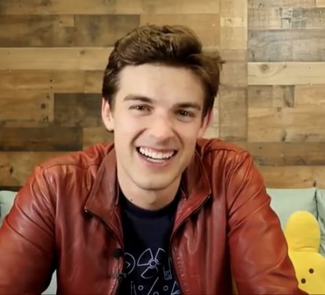 Matpat Fanart, Mathew Patrick, Matt Patt, Childhood Youtubers, Matthew Patrick, Red Leather Jacket Outfit, Hot Youtubers, Husband Appreciation, Celebrity Faces