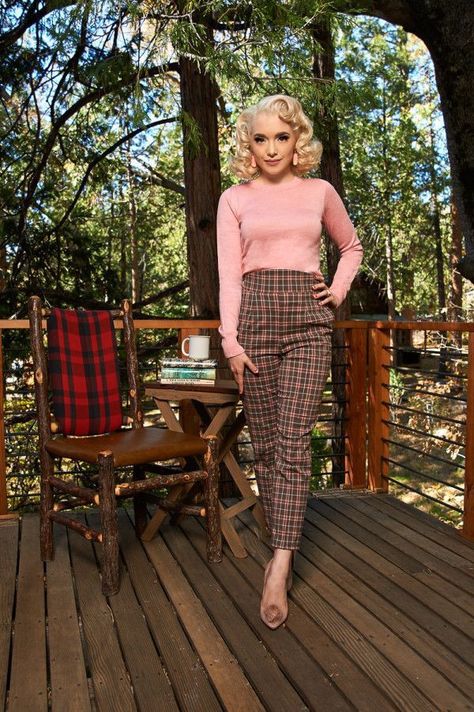 Autumn Sewing, Venus Aesthetic, Laura Byrnes, 50s Outfits, Vintage Outfits 90s, Vintage Fashion 1950s, Trouser Outfits, Look Retro, Vintage Trousers