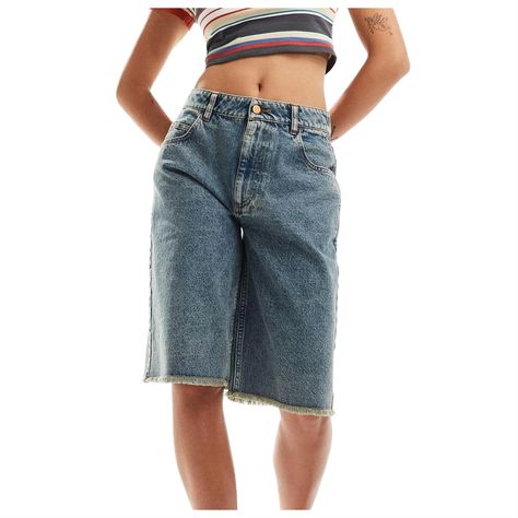 PRICES MAY VARY. Material: Baggy jorts for women, low waisted jean shorts are made of high-quality cotton and polyester fabric. Women y2k baggy jean short, loose denim bermuda shorts, y2k shorts women are comfy and skin-friendly. Feature: Women long jean shorts feature loose fit, wide leg, mid rise, knee length and classic design. baggy jean shorts women, distressed denim midi shorts, cargo jeans blue, low waisted denim shorts, boyfriend jeans, denim bermuda shorts for women. Matching: Carpenter Jeans Shorts Women, Denim Hot Pants, Vacation Shorts, Senior Jeans, Club Streetwear, Long Jean Shorts, Zipper Placket, Streetwear Pants, Short Women Fashion