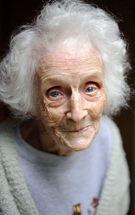 kind eyes and a smirky smile...I love old women like this who will grab your hand and talk to you for an hour. The Velveteen Rabbit, Velveteen Rabbit, 얼굴 드로잉, 얼굴 그리기, Old Faces, Face Reference, Old Woman, Old Age, Aging Gracefully