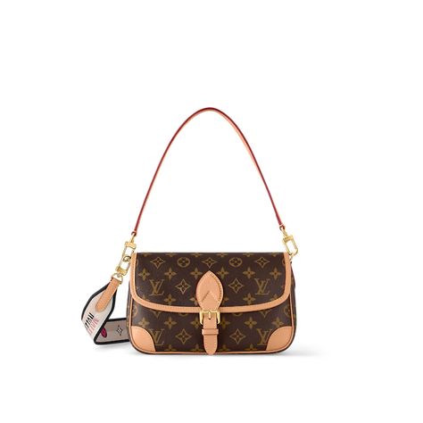 Give Women's Designer Bags & Purses - Luxury Handbags for Holiday | LOUIS VUITTON ® Louis Vuitton Online, Sac Louis Vuitton, Womens Designer Bags, Vanity Case, Lv Monogram, Louis Vuitton Official, Canvas Handbags, Vuitton Bag, Vuitton Handbags