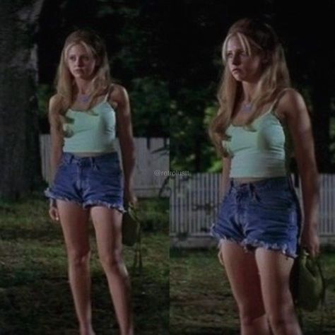 Helen’s outfits (and hairstyles) in I Know What You Did Last Summer. Which ones your favourite? • I Know What You Did Last Summer 1997 ‧ Mystery/Slasher ‧ 1h 41m • #iknowwhatyoudidlastsummer #sarahmichellegellar #movie #movies #moviequotes #moviequote #quotes #quote #1990s #90s #nineties I Know What You Did Last Summer, 1997 Outfits, 2000s Pictures, Pretty L, 90s Summer, 2024 Goals, Fashion Inspiration Board, Movies Outfit, Sarah Michelle Gellar