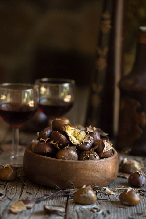 Autumn Whispers, Brown Autumn, Fall Birthday Parties, International Coffee, Roasted Chestnuts, Port Wine, Fall Dinner, Fall Birthday, Food Decoration