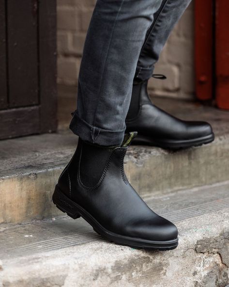 Blundstone Boots Mens, Blundstone Black, Best Chelsea Boots, Blundstone Style, Blundstone Chelsea Boots, Half Boot, Mens Outdoor Fashion, Blundstone Shoes, Black Boots Outfit