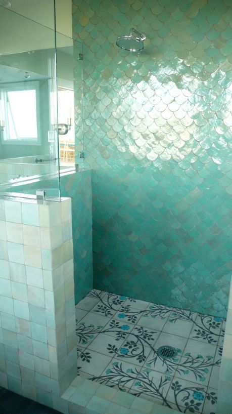 This shower is stunning. The wall tile is similar to our Ogee Drop shape, and the shower pan similar to our Cuerda Seca's. Mermaid Tile, Dekorere Bad, Fish Scale Tile, Mermaid Bathroom, Boho Styl, Bad Inspiration, Design Hotel, Dream Bathroom, Shower Stall