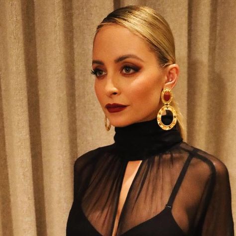 House Of Harlow 1960 on Instagram: "Nicole radiating in the Bespoke Madera Garnet Ring & Elyse Doorknocker Earrings for the @vanityfair Oscar Party last night. 🖤✨  Makeup by @storyofmailife ✨ Hair by @samiknighthair ✨ Wearing @ninaricci Styled by @sweetbabyjamie ✨✨" Oscar Party, Garnet Ring, House Of Harlow 1960, House Of Harlow, Garnet Rings, Vanity Fair, Last Night, Garnet, Bespoke