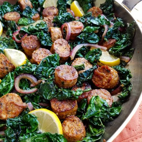 Sausage And Kale Recipes, Kale Recipes Sauteed, Chicken Sausage Kale, Kale Stir Fry, Ground Beef Breakfast, Sausage And Kale, 10 Minute Meals, Sausage Kale, How To Cook Kale