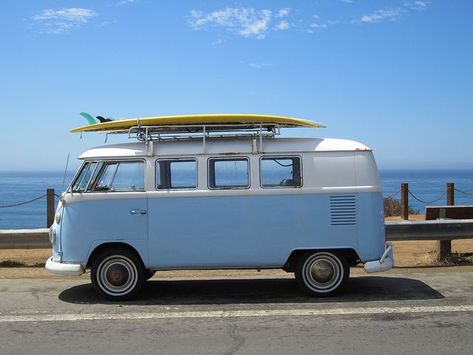 Van Life Aesthetic, Volkswagon Van, Vans Aesthetic, Bus Interior, Volkswagen Van, Vintage Vw Bus, Beach Cars, Combi Volkswagen, Vw Bus Camper