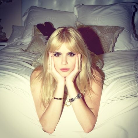 Carlson Young (@carlsonyoung) • Instagram photos and videos Her Singer, Carlson Young, Lana Del Ray, Aura, Prince, Instagram Profile, It Cast, Photo And Video, Instagram Photo