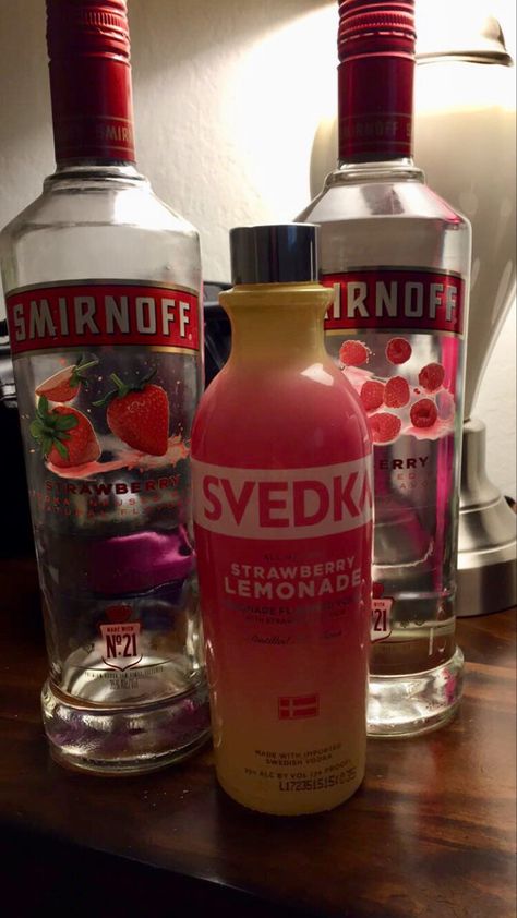 Vodka Aesthetic, Smirnoff Drinks, Smirnoff Bottle, Pretty Alcoholic Drinks, Strawberry Vodka, Party Drinks Alcohol, Smirnoff Vodka, Yummy Alcoholic Drinks, Liquor Drinks