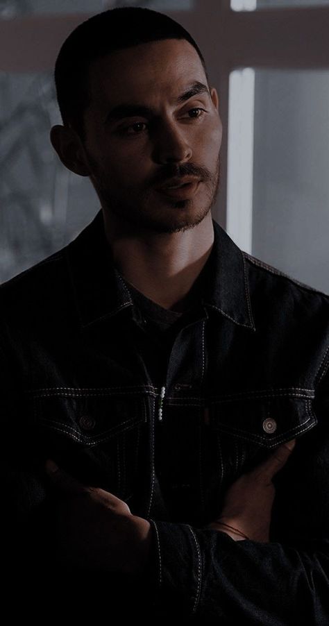 Rio From Good Girls Aesthetic, Manny Montana, Cool Wallpapers For Girls, Clap Clap, Man Crush Everyday, Good Girls, Girls Series, Cakes For Men, Hot Actors