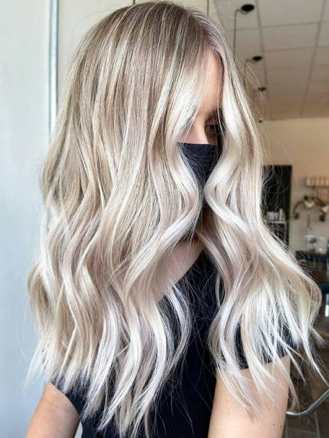 Hair Color Ideas For 2023, Icy Blonde Balayage, Platinum Blonde Balayage, Ice Blonde Hair, Blonde Balayage Hair, Bright Blonde Hair, Balayage Hair Color Ideas, Summer Blonde Hair, Blonde Balayage Highlights