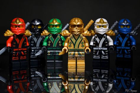 LEGO Ninjago Minifigures Ninjago Minifigures, Lego Ninjago Minifigures, Red Ninja, Ninjago Birthday, Ninjago Party, Lego Boards, Lego People, Ikea Ribba Frames, Final Battle