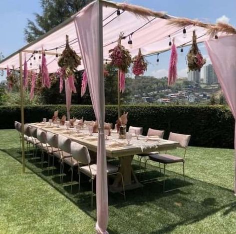 25th Backyard Birthday Party, Outdoor Patio Birthday Party Decorations, Girly Backyard Party, Outdoor 18th Birthday Party Decorations, Pergola Party Decor, Tea Party Location, Outdoor Spring Party Decor, Backyard Picnic Decorations, Backyard 25th Birthday Party