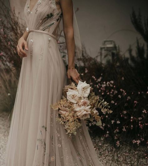 Dream Prom Dress, Rara Avis, Wedding Dresses Black, Dresses Fancy, Prom Dresses With Pockets, Vilnius Lithuania, Floral Wedding Dress, Wedding Dresses With Sleeves, Garden Party Wedding