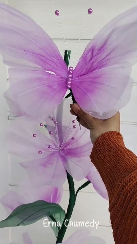 Erna Chumedy Anwar | Giant organza vs butterfly,😍 | Instagram Fabric Butterfly Diy, Fabric Butterfly, Paper Flower Tutorial, Well Done, Bridal Shower Decorations, Flower Tutorial, Cherry Blossoms, Fabric Flowers, Maui