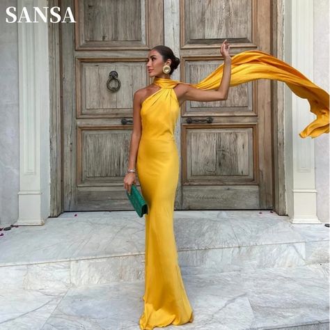 Sansa Golden Satin فساتين السهرة Mermaid Sleeveless Vestidos De Noche Floor-Length Elegant Backless Maxi Dress With Scarf, Black Quinceanera Dresses, Dress With Scarf, Halter Party Dress, Quinceanera Dresses Blue, Satin Ball Gown, Backless Long Dress, Satin Evening Dresses, Fishtail Dress