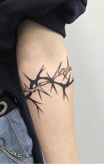 Blitz Tattoo, Thorn Tattoo, Barbed Wire Tattoos, Backpiece Tattoo, Pola Lengan, Tato Dengan Makna, 42 Tattoo, Tato Lengan, Sharpie Tattoos