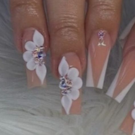 Acrylic 3d Flower Nails, 3d Nail Designs Flowers, 3d Nail Designs, 2 Fingers, 3d Flower Nails, Flower Acrylic, Hard Nails, 3d Nails, Flower Nails