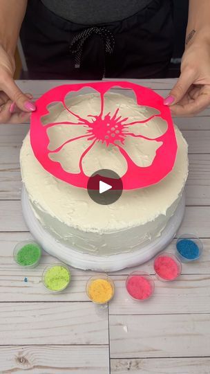 Plain Cake Decorating, How To Decorate A Cake For Beginners, Easy Decorated Cakes, Cake Videos Decorating, Easy Cake Designs For Beginners, Cake Tricks, 10 Inch Cake, Plain Cake, Cake Video