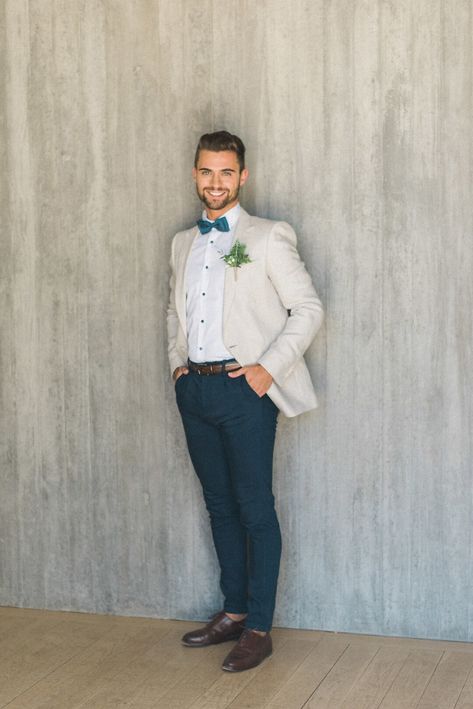 Cream Suit Jacket Outfit, Cream Suit Jacket Navy Pants Men, Groom Chinos And Jacket, Navy And Cream Suit, Lake Wedding Groom Attire, Summer Groom, Boho Groom, Navy Pants Men, Casual Groom Attire