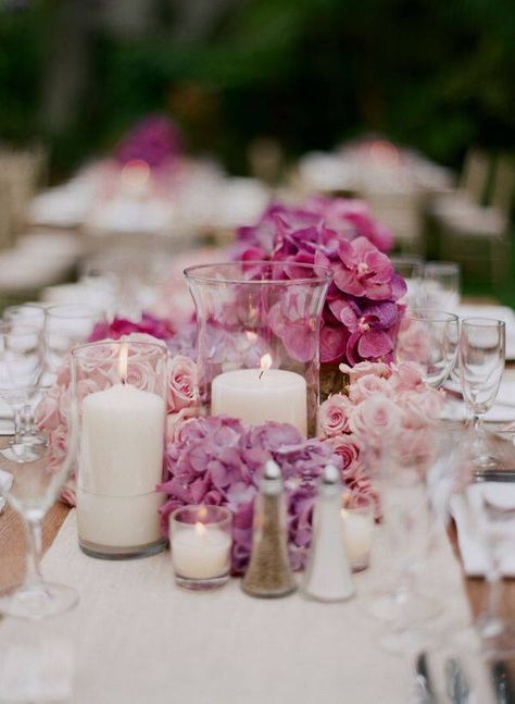 Centerpiece Purple, Wedding Decorations Diy Centerpiece, Candles And Flowers, Purple Centerpieces, Diy Centerpiece, Blue Wedding Inspiration, Hydrangeas Wedding, Hydrangea Purple, Romantic Lighting