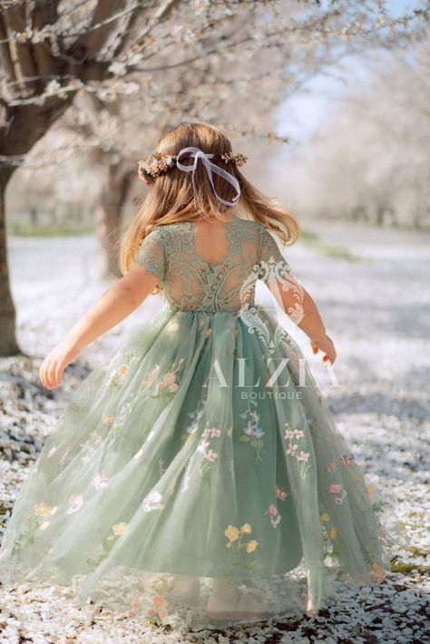 Flower girls dresses