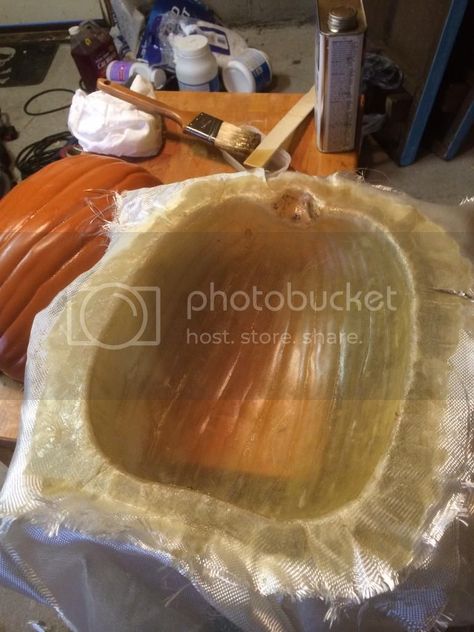 Spray Foam Pumpkin Diy, Carving Foam Pumpkins, Diy Spray Foam Halloween Decorations, How To Make Fake Pumpkins, Spray Foam Pumpkin, Spray Foam Crafts Halloween, Diy Foam Pumpkins, Haunted Pumpkin Patch Ideas, Expanding Foam Crafts