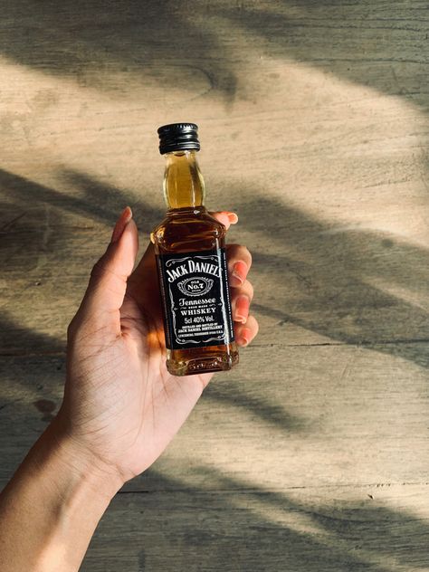 #jackdaniel #whiskey #aesthetic #aestheticedits Whiskey Girl Aesthetic, Whiskey Aesthetic, Jack Daniels No 7, Whiskey Bottles, Aesthetic Dump, Whiskey Girl, Bottle Images, Girl Vibe, Jack Daniel