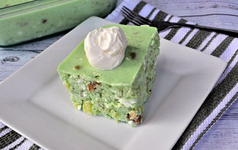 Green Jello Salad (AKA Mormon Jello Salad) is One Retro Dessert That's About to Make a Big Comeback #jello #jellosalad #retro #dessert Grandmas Lime Jello Salad, Jello Salad Recipes, Green Jello Salad, Jello Deserts, Mold Recipes, Lime Jello Salads, Lime Salad, Fluff Salad Recipes, Cottage Cheese Salad